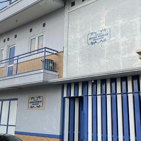 Villa Syariah Citeko Mitra Reddoorz ボゴール エクステリア 写真
